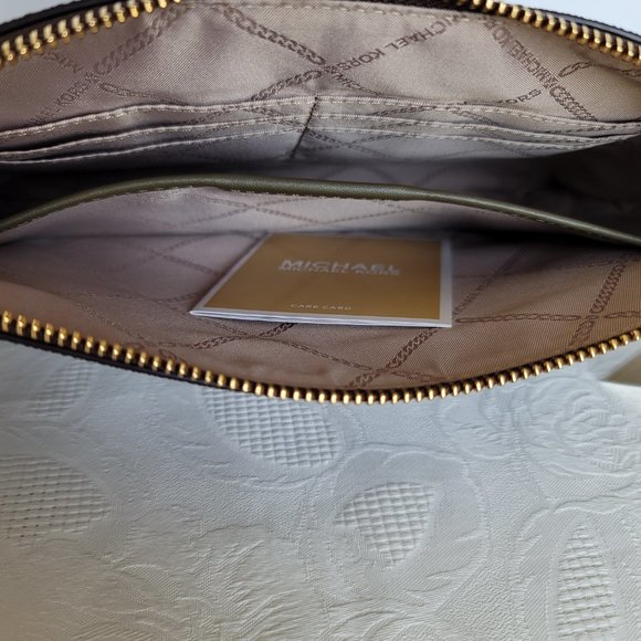 MICHAEL KORS Jet Set Large Zip Pouch Wristlet-Brown/Olive color - Picture 10 of 15